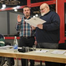 Vereidigung von Thorsten elten als Ortsvorsteher durch Stadtbürgermeister Ulrich Schreiber